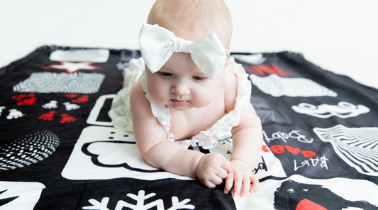 What Should You Look For When Buying a Baby Floor Blanket or Play Mat?